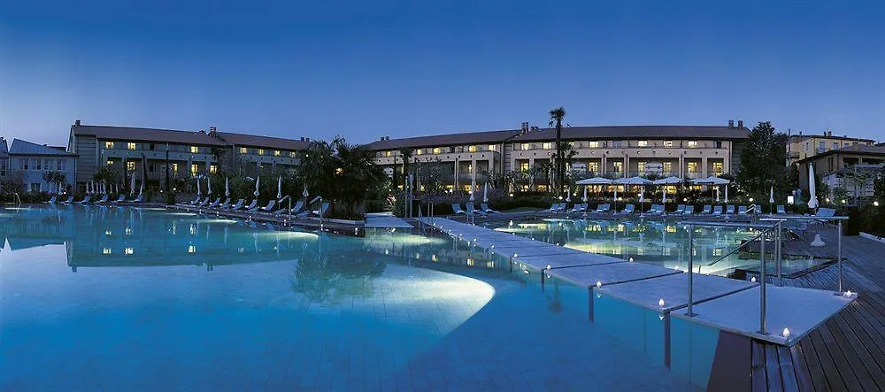 Hotel Caesius Thermae & Spa Resort Бардолино
