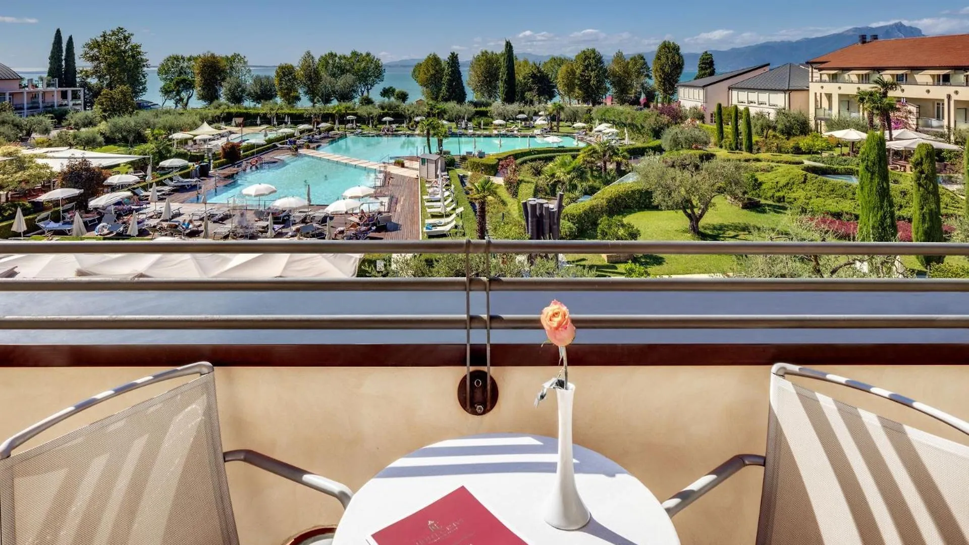 Hotel Caesius Thermae & Spa Resort Bardolino 4*,