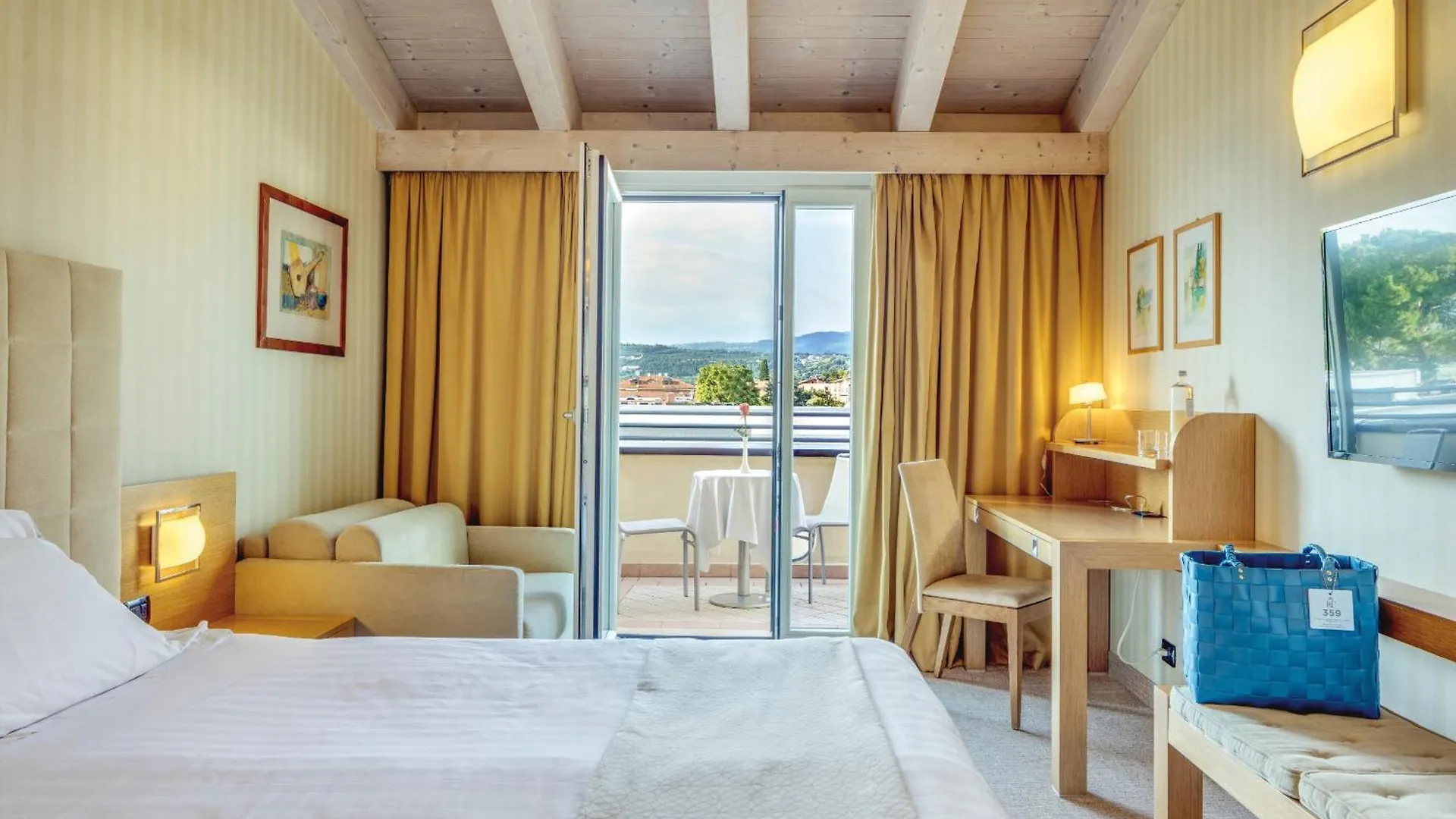 Hotel Caesius Thermae & Spa Resort Bardolino 4*,  Italy